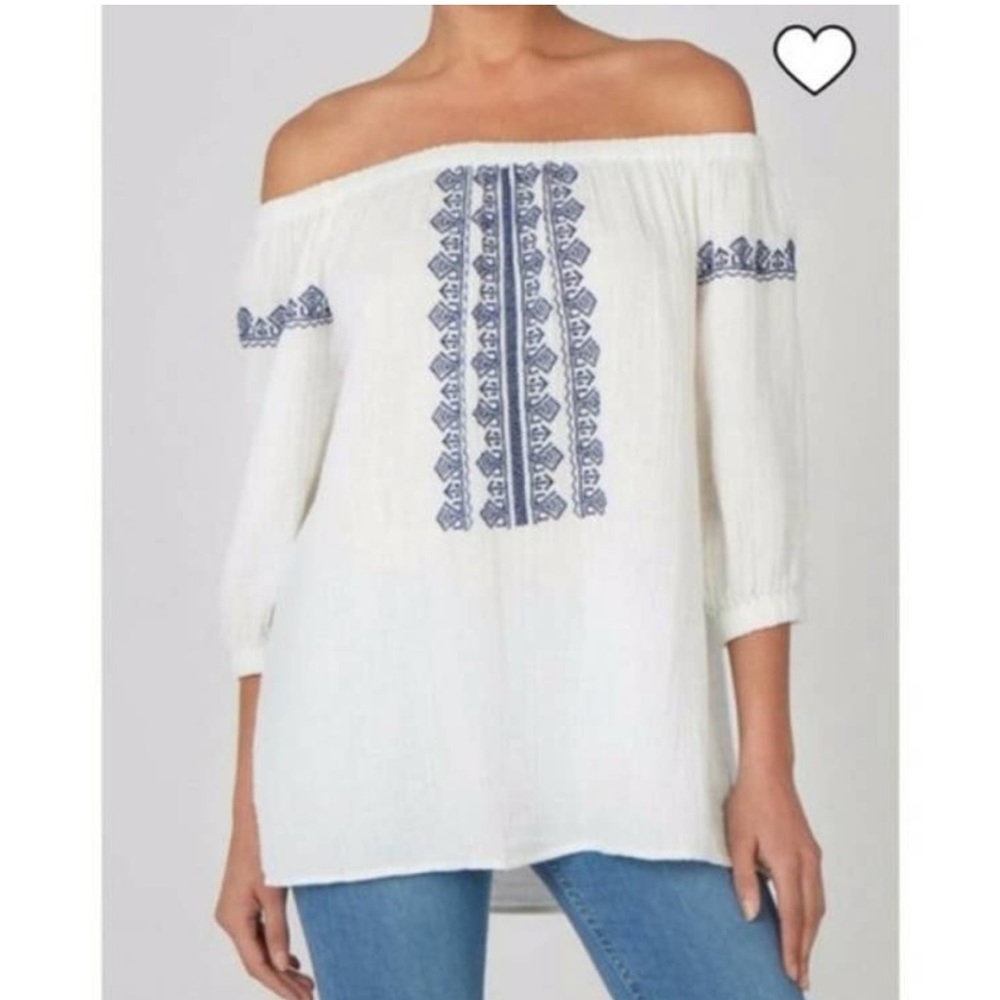 Off the shoulders linen top